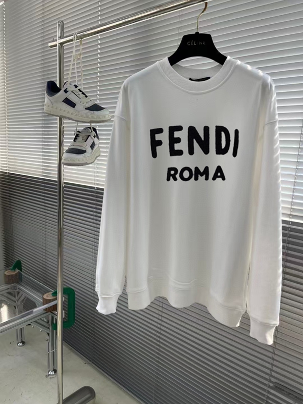 ブランドパーカー側面デザイン